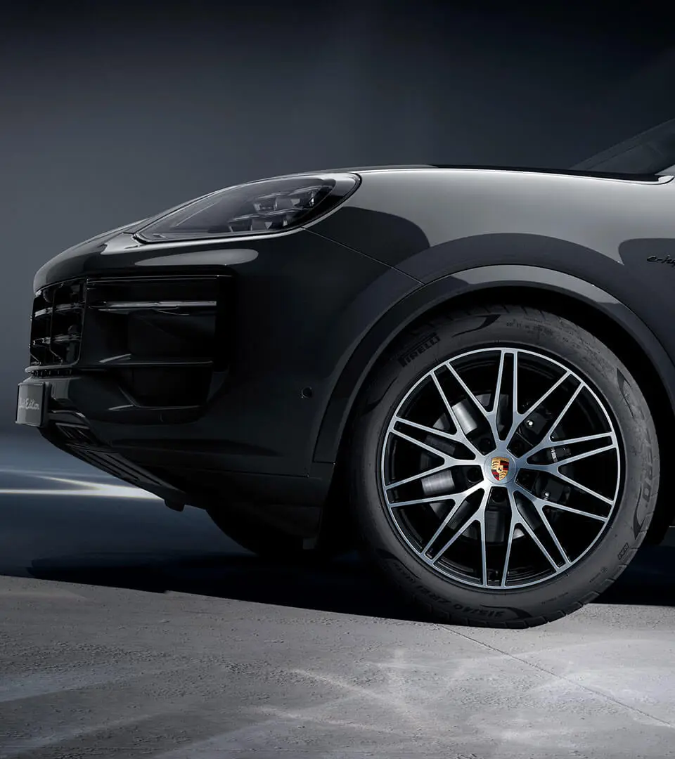 Porsche Cayenne - Hero section